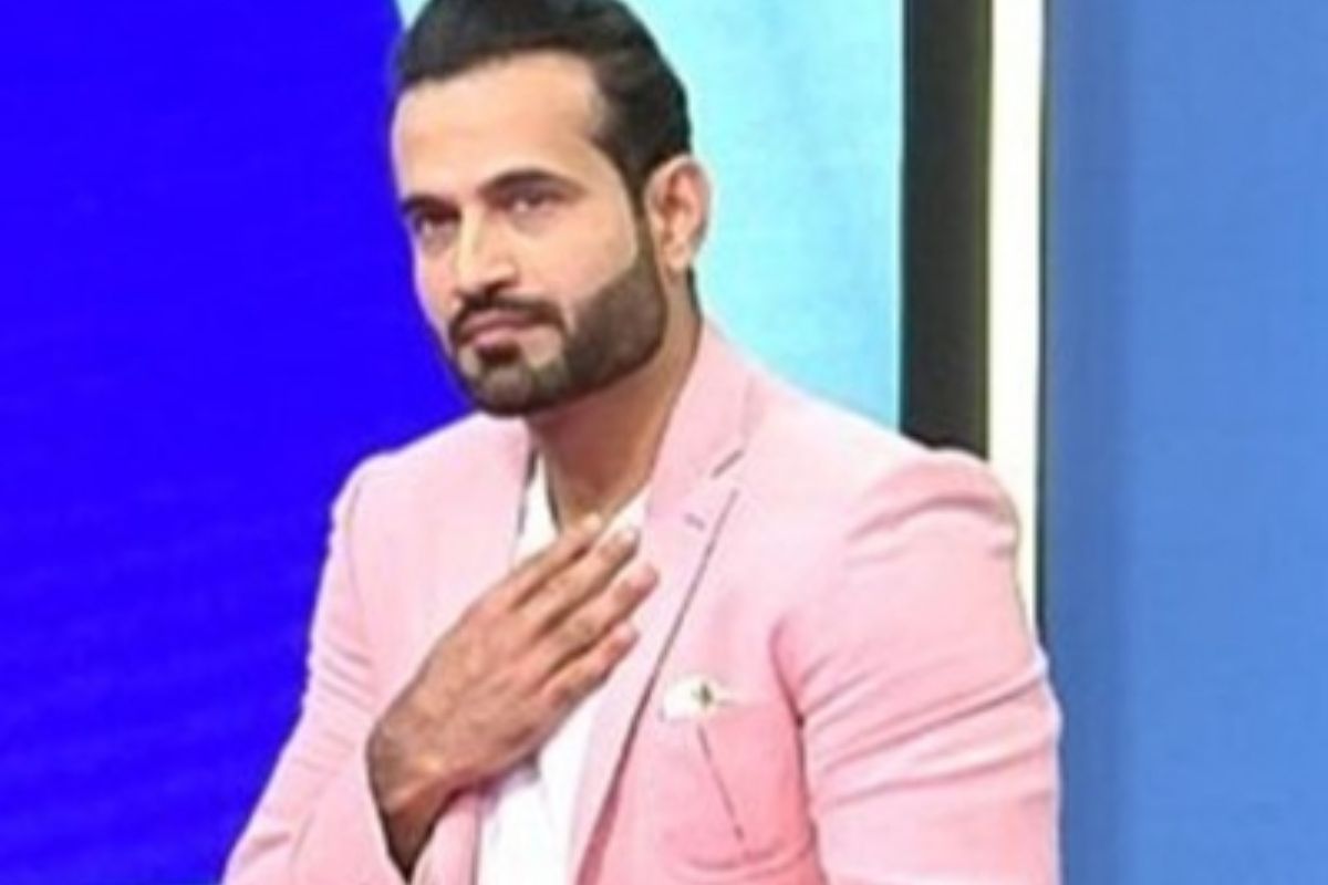 Men should stay away from bright yellow shoes: Irfan Pathan - Times of India