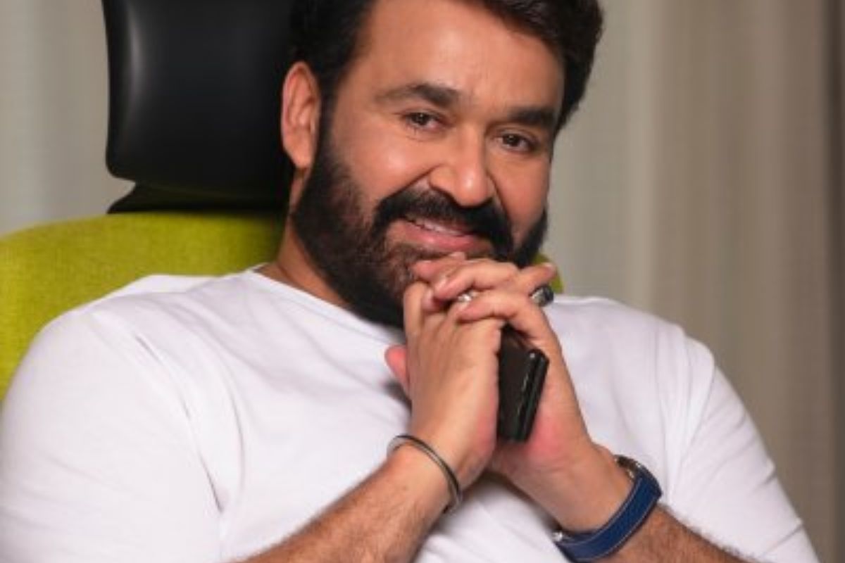 Mohanlal adds Range Rover Autobiography worth Rs 5 cr to his car collection