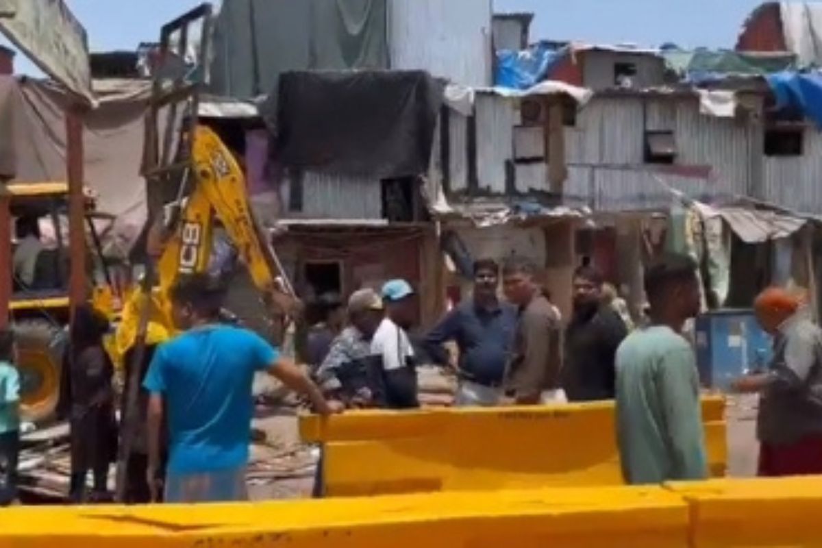 BMC bulldozer flattens Shiv Sena (UBT)’s ‘illegal’ Bandra branch