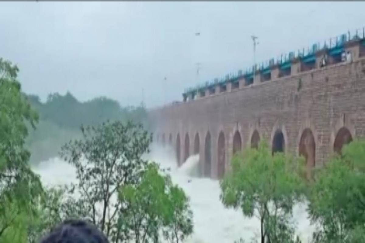 Two more gates of Hyderabad’s Himayat Sagar opened