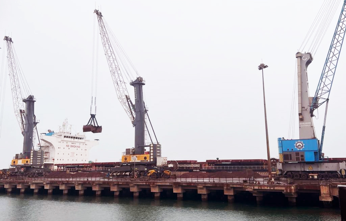 Gopalpur Port logs record cargo loading