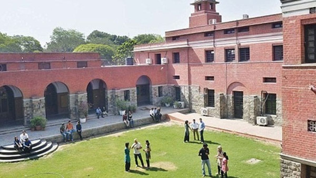 Delhi University Completely Ragging Free: VC Yogesh Singh - The Statesman