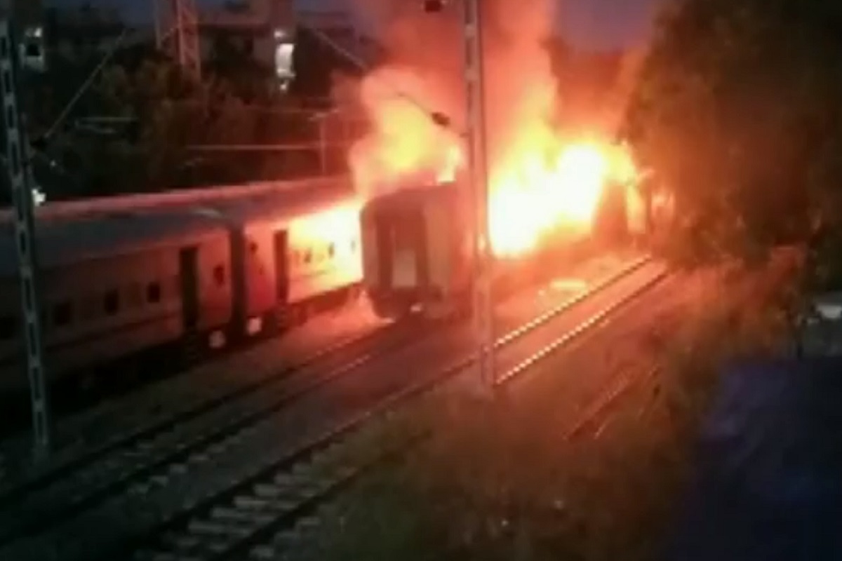 Massive fire in private train compartment in Madurai; 10 killed, over 50 injured