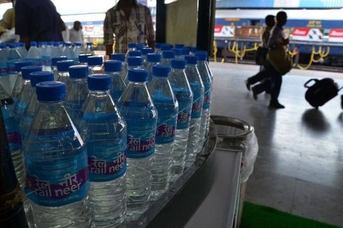 Unauthorized water bottles seized from pantry car of Porbandar Express