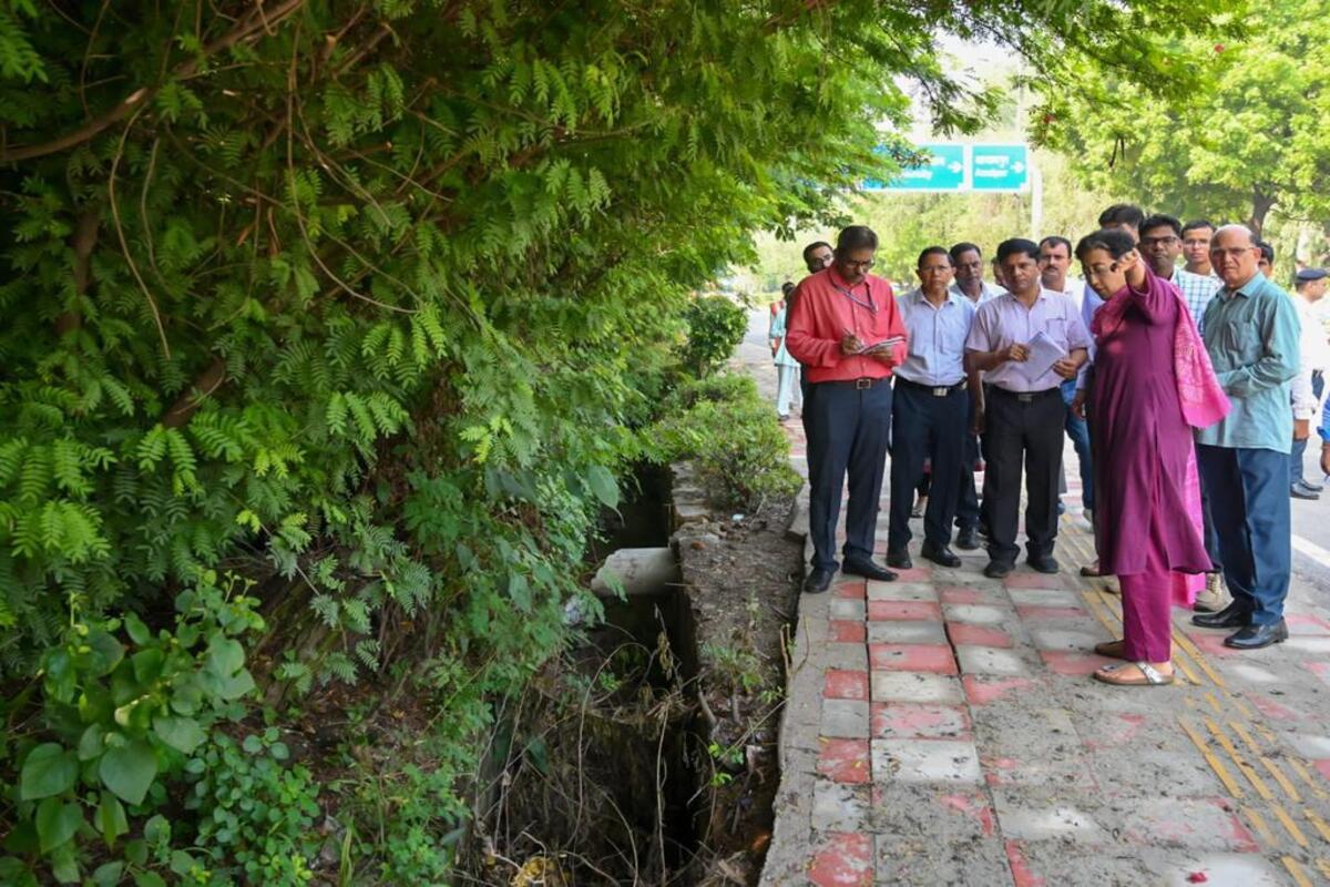 It’s responsibility of PWD engineers to focus on improving roads within their areas: Atishi