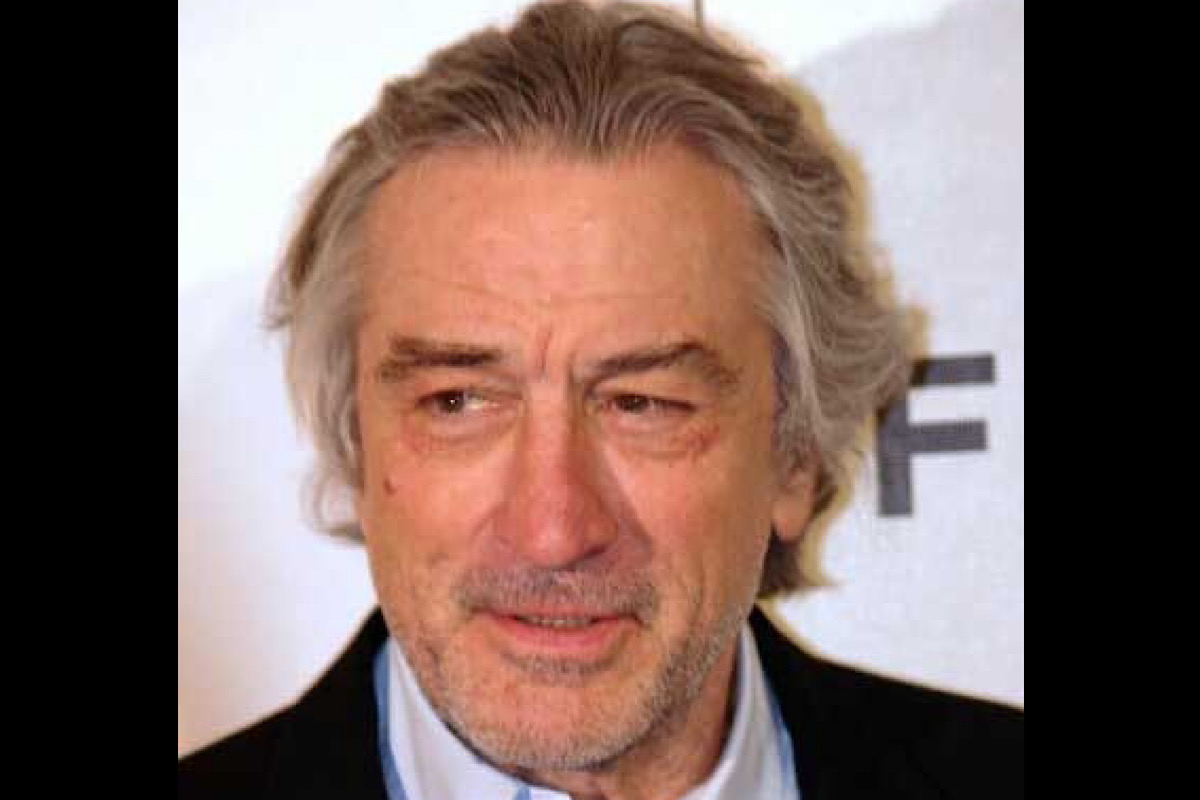 Robert De Niro looks sharp, trim as he steps out after transformation