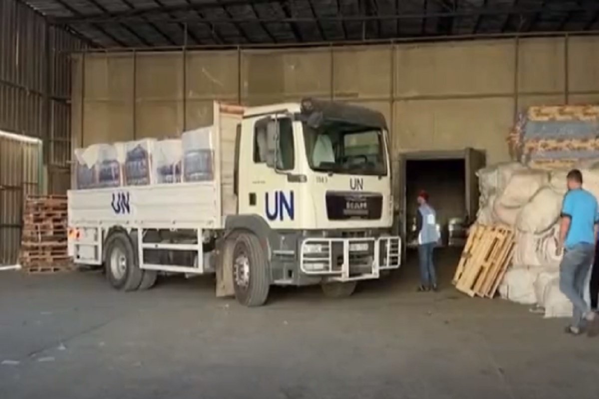 Israel-Hamas war: Thousands loot aid in Gaza, UN says ‘civil order breaking down’
