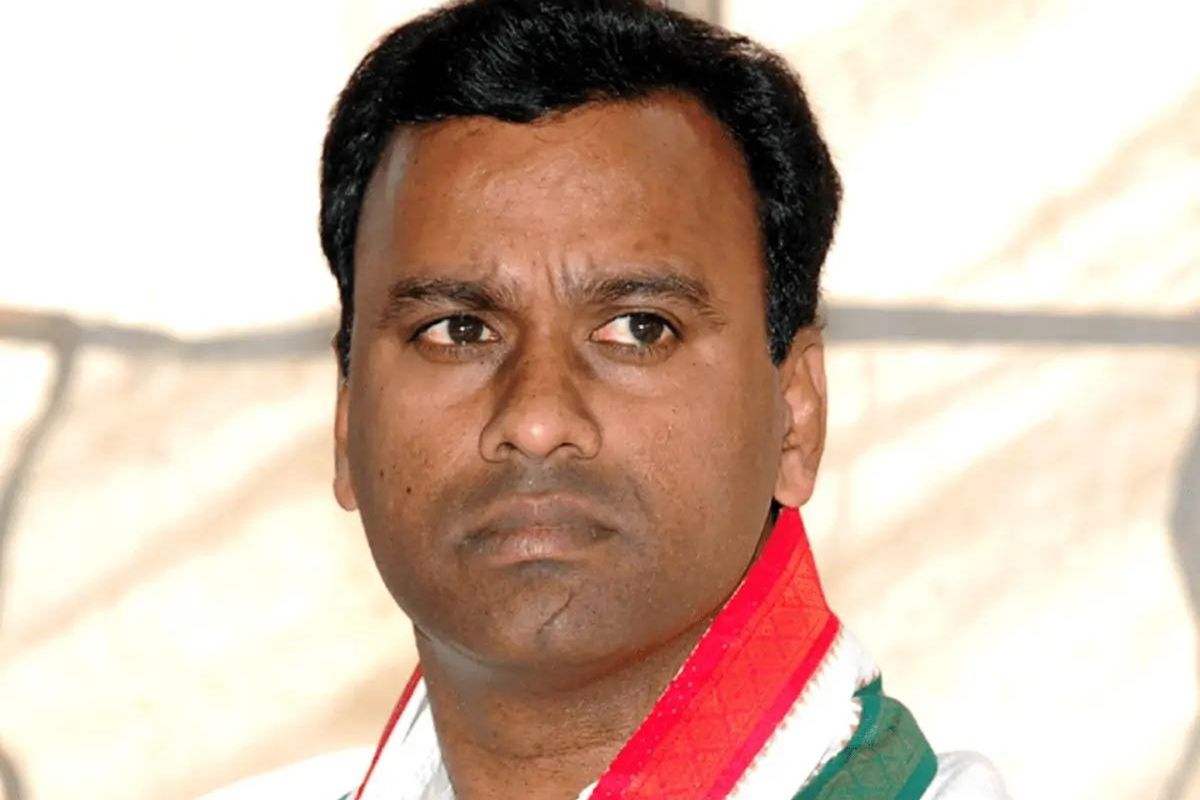 Former Telangana MLA quits BJP for Congress; more may follow suit