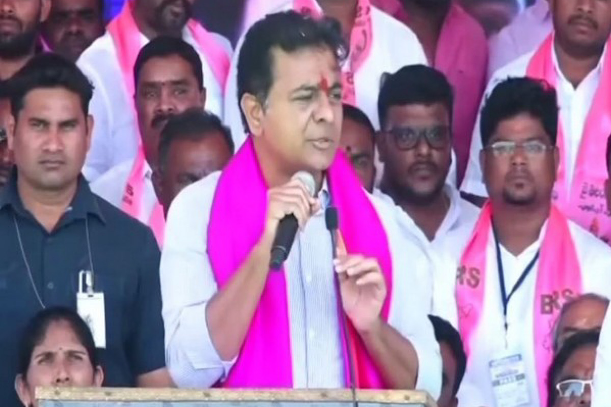 Congress, BJP top brass landing in Telangana to defeat 52 kg KCR: KT Rama Rao