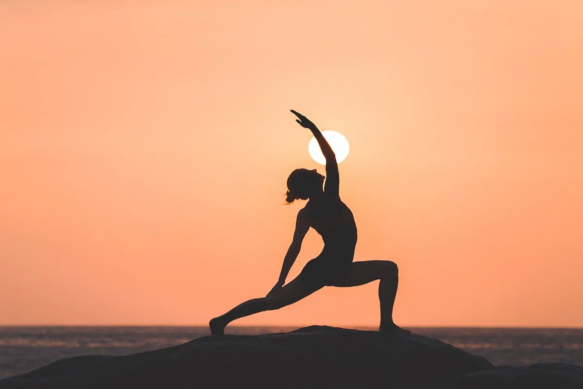 5 Effective Yoga Poses for Hypothyroidism - Blog.cult.fit