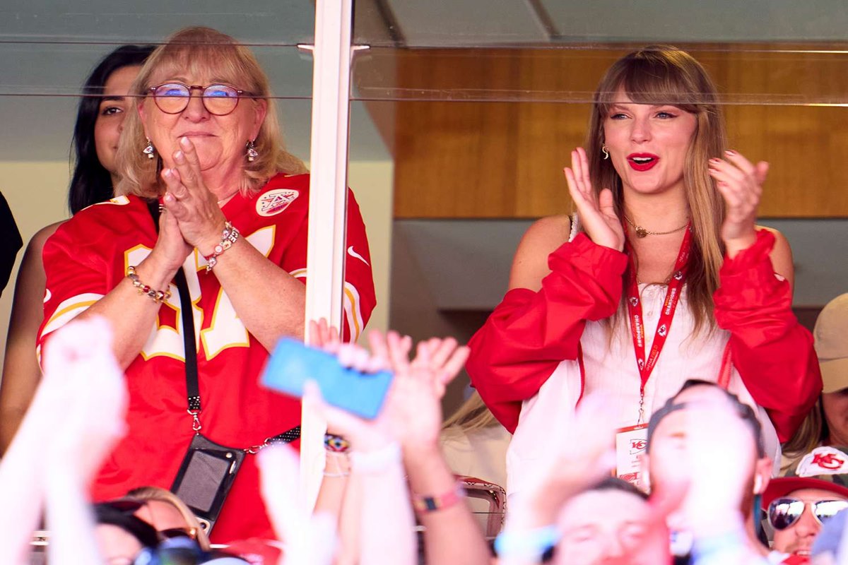 Mama Kelce vibes to Taylor Swift on celebrity cruise