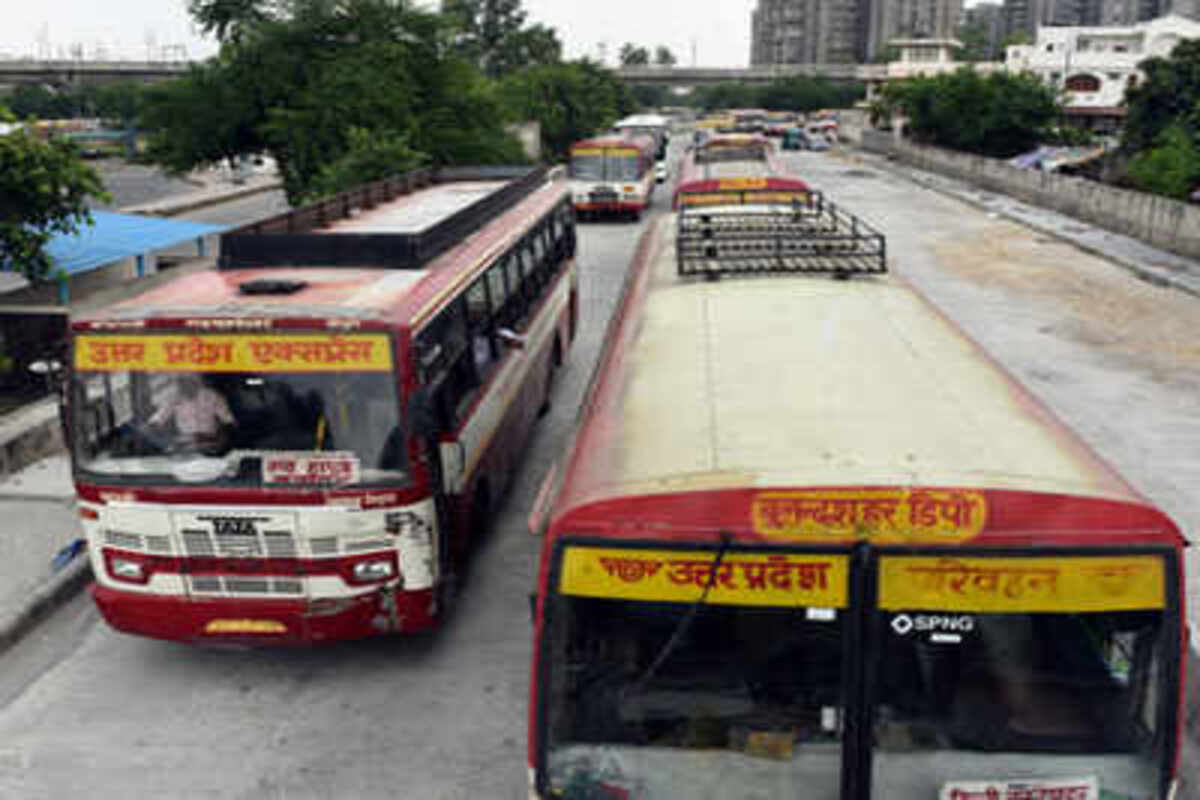 Bus drivers strike in UP over new accident law