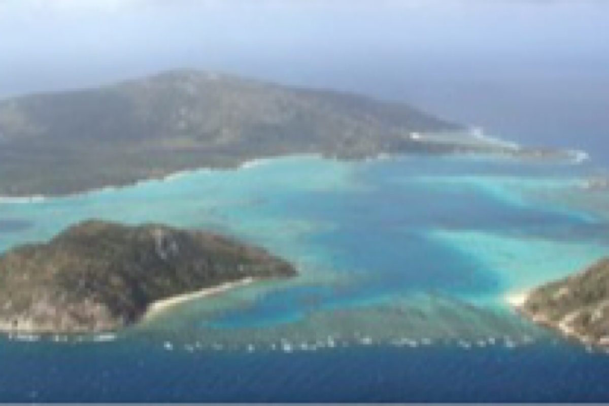 2 people injured in light plane crash on Australia’s Great Barrier Reef island