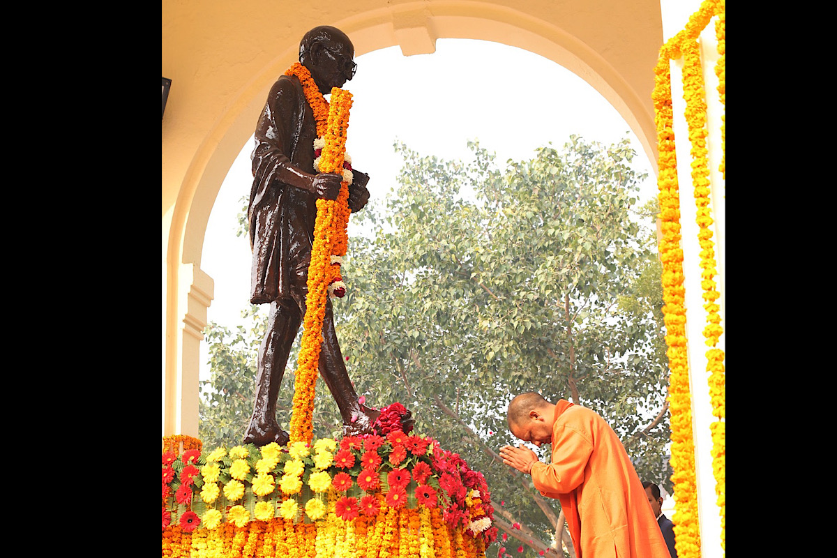 Bapu’s thoughts pave the way for achieving the resolve of ‘Aatmanirbhar Bharat’: CM Yogi