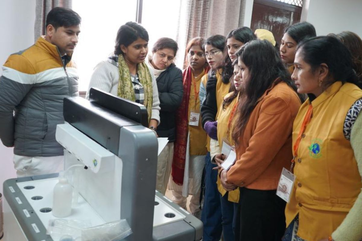 70 agricultural officers from Madhya Pradesh get training at Patanjali institute