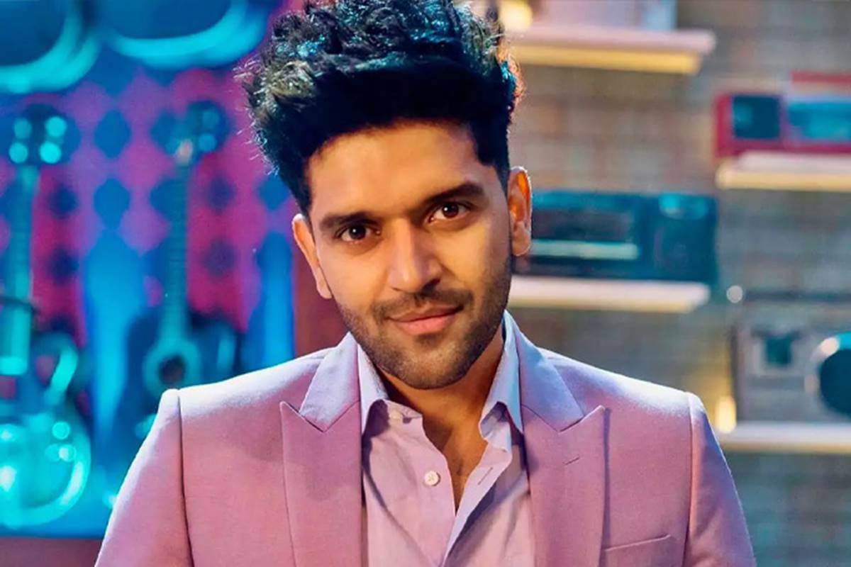 Guru Randhawa has a lot of Bollywood numbers in his kitty for 2019 |  Punjabi Movie News - Times of India