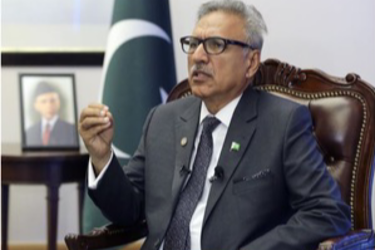 Pak President urges united fight against poverty, malnutrition