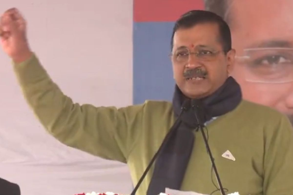 Being asked to join BJP but will never bow to them: Arvind Kejriwal