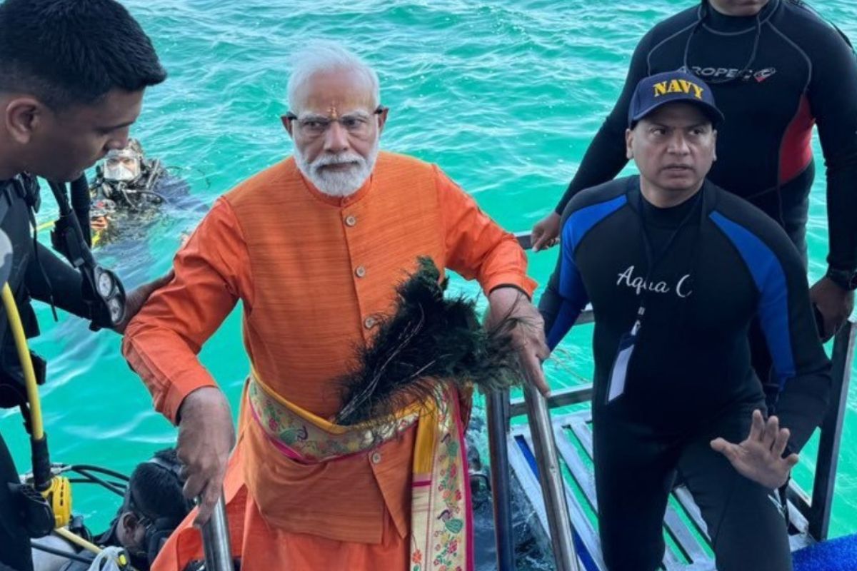 PM Modi dives into Arabian Sea to pray at the ‘immersed city of Dwarka’