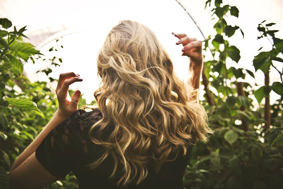 Tips for healthy, natural curls