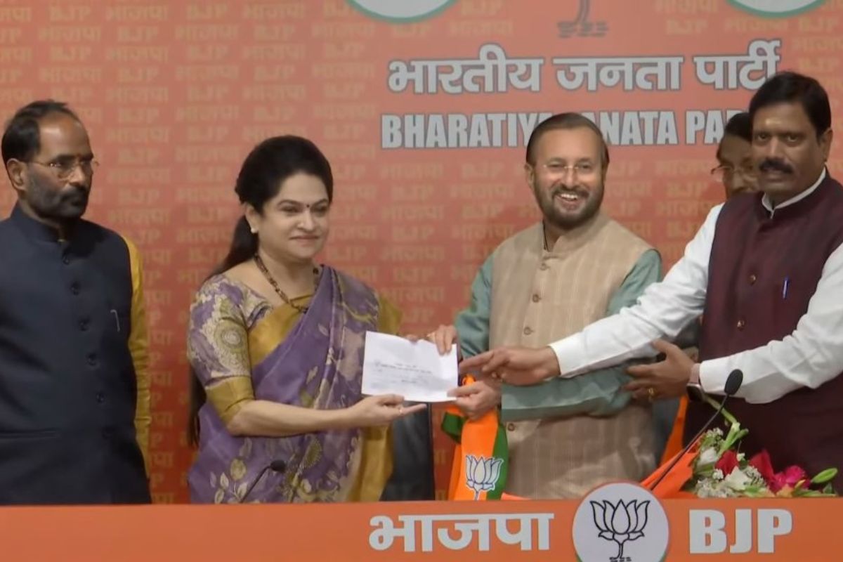 Padmaja Venugopal, daughter of former Kerala CM K Karunakaran, joins BJP