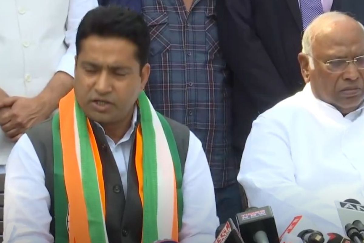 Churu BJP MP Rahul Kaswan joins Congress