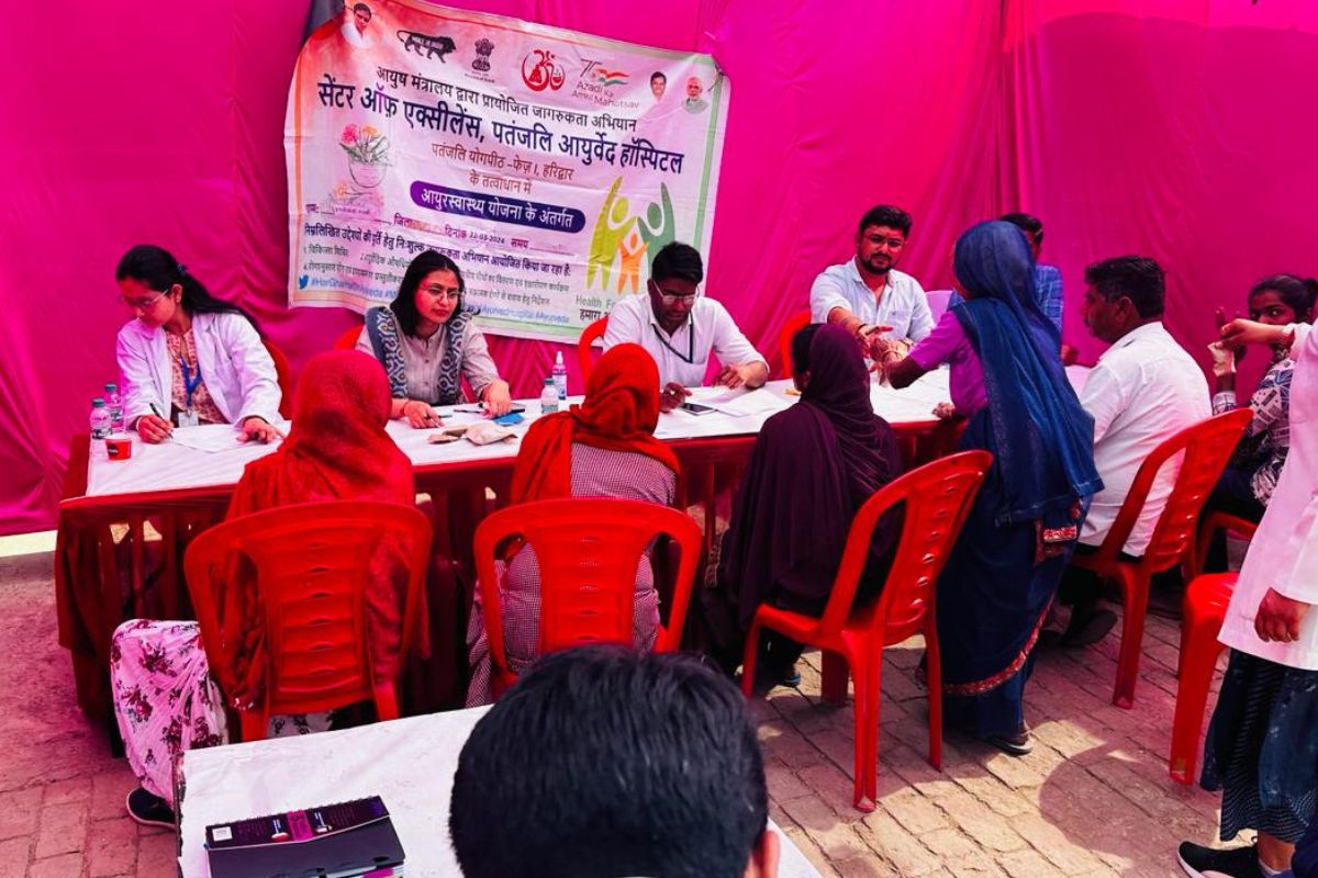 Patanjali Ayurved Hospital organises free health camp in Majri Imlikhera