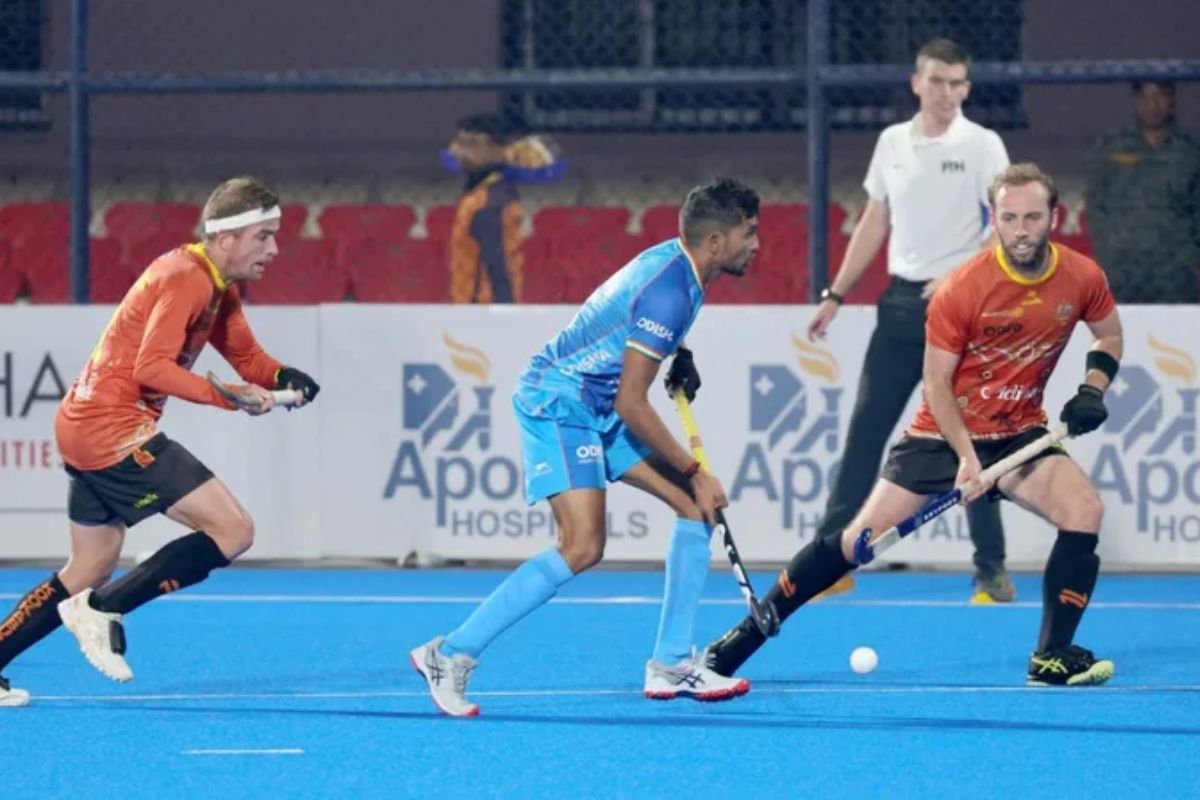 Australia  rout India 5-1 in the opening match of the tour