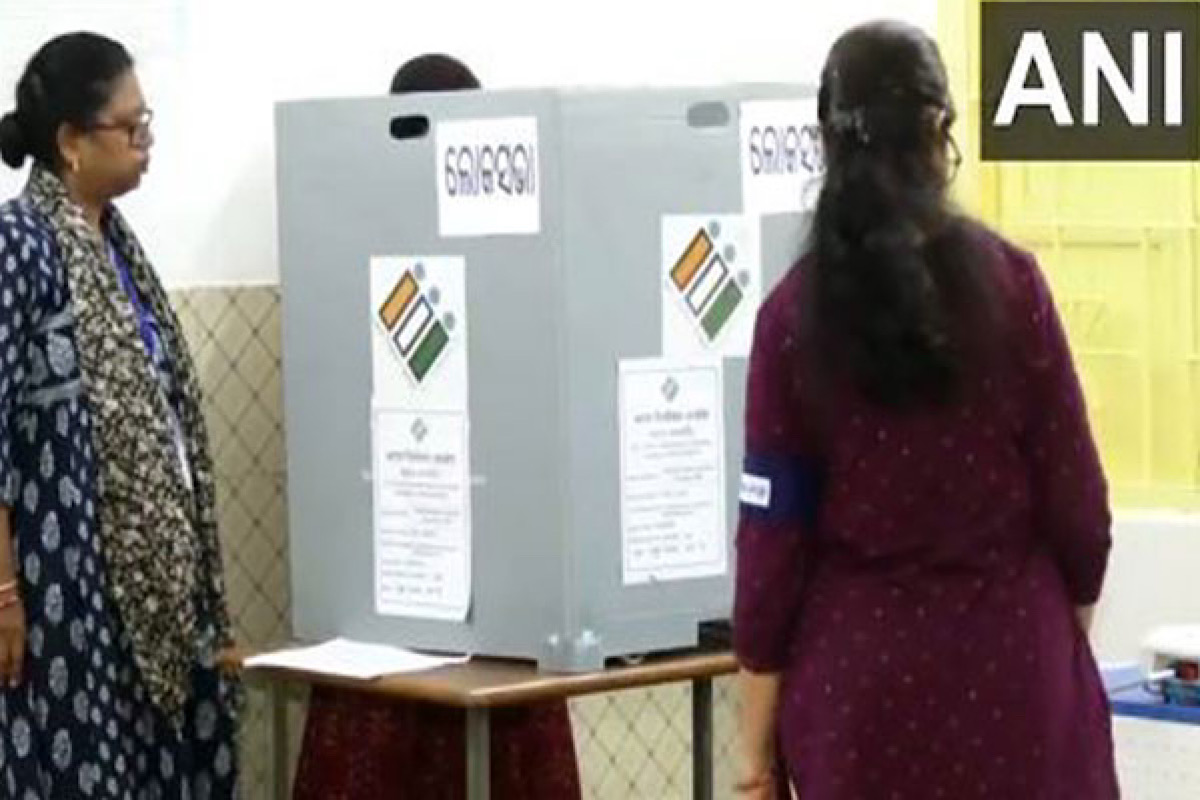 Mock polls underway for sixth phase of Lok Sabha elections