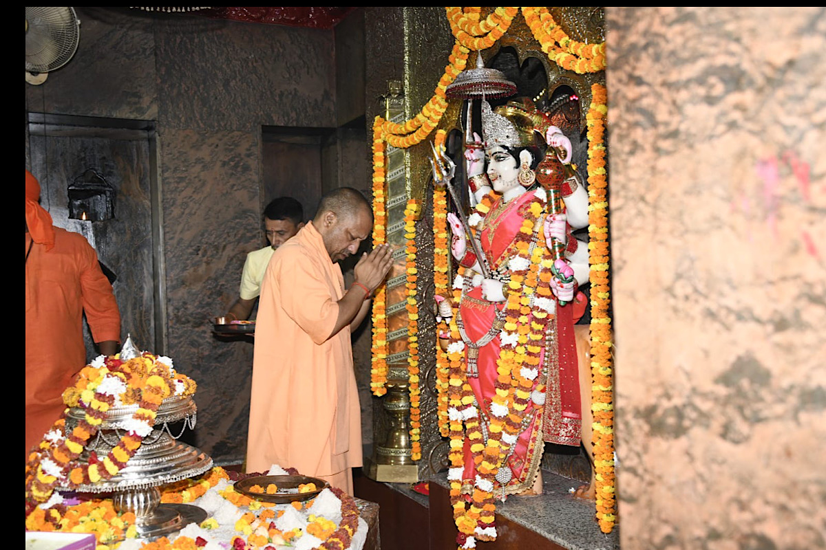 CM Yogi offers prayers at Devi Patan temple in UP’s Balrampur