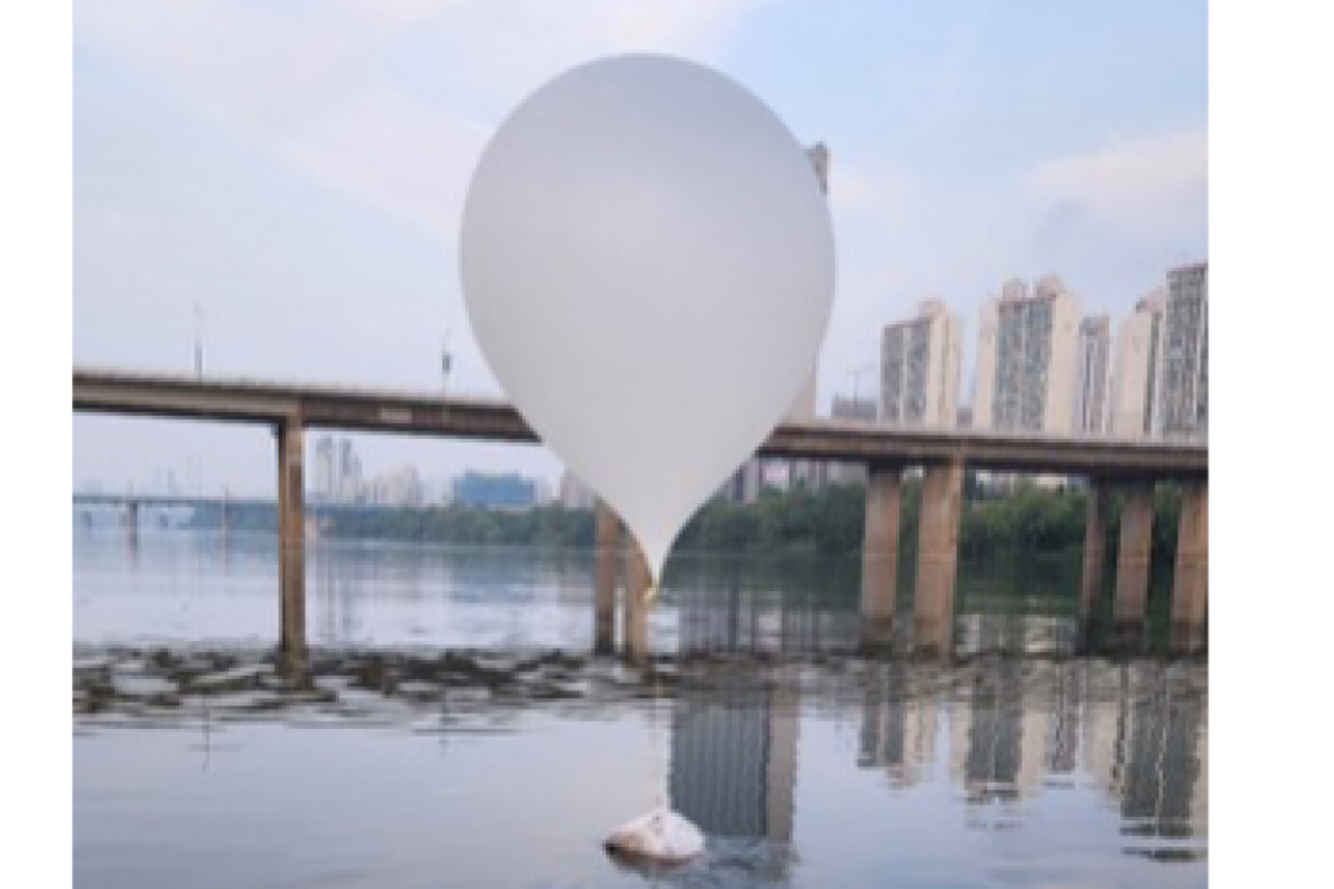 North Korea sending rubbish-filled balloons to South Korea again: Seoul