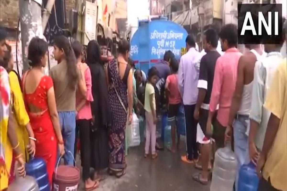 Delhi water crisis: Long queues continue to form at tankers across the city