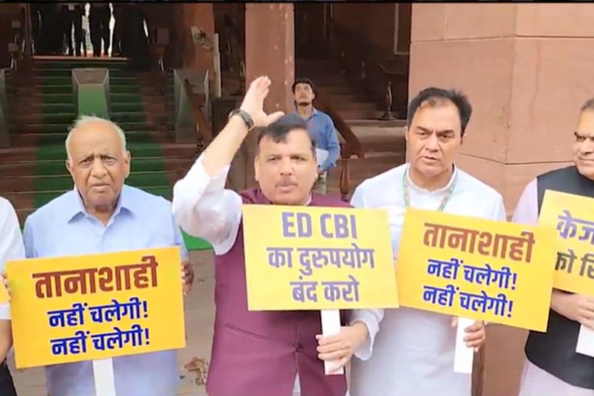 AAP MPs protest Kejriwal’s arrest outside parliament, skip Prez address