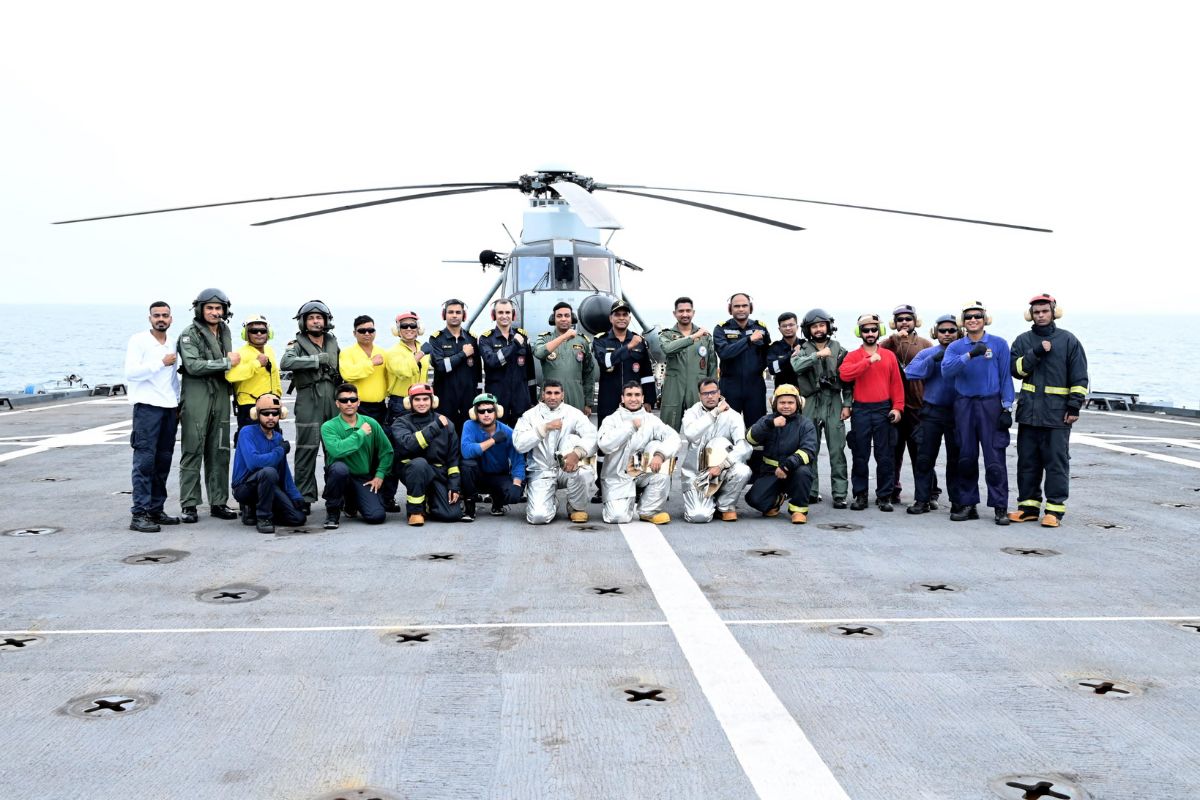 Indian Navy bids farewell to UH-3H helicopter
