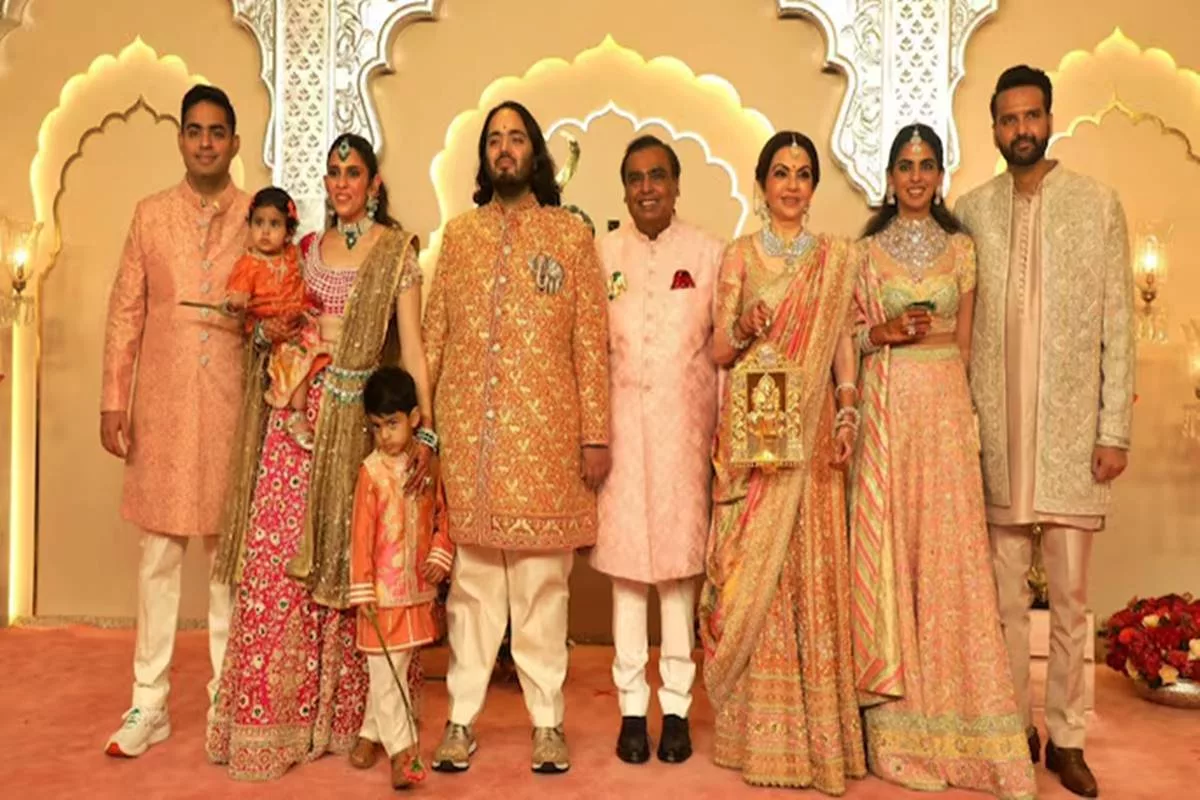 Anant Ambani strikes a pose with family ahead of wedding