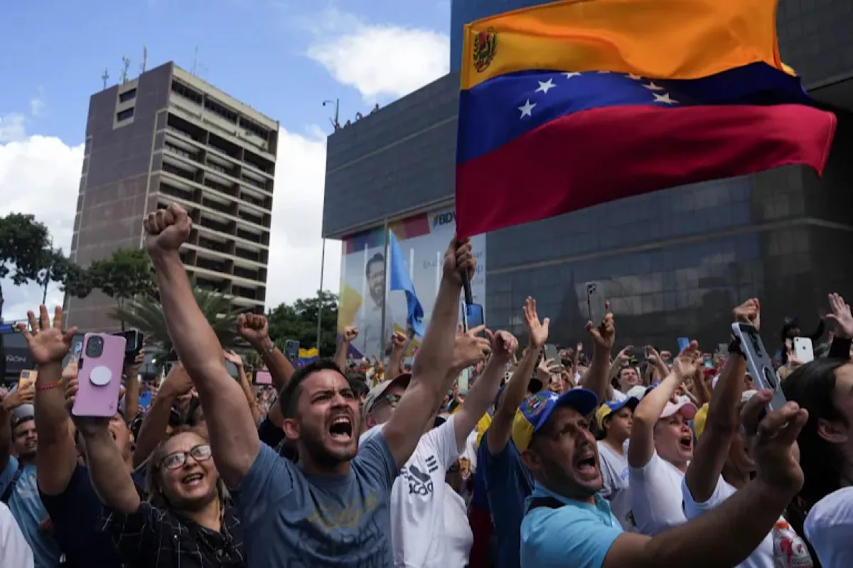 Venezuela: Protests intensify as Opposition disputes vote results, 11 killed; Maduro blames rival