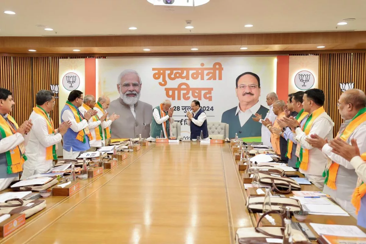 PM Modi meets BJP CMs & Deputy CMs at party headquarters