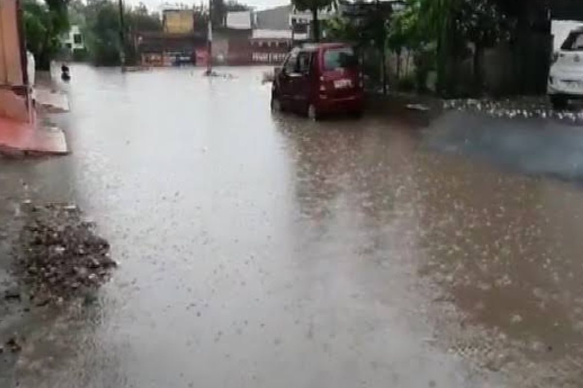Rajasthan: Heavy rain affects normal life in Tonk, Hadauti regions