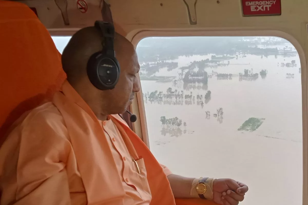 Yogi conducts aerial survey of flood affected areas