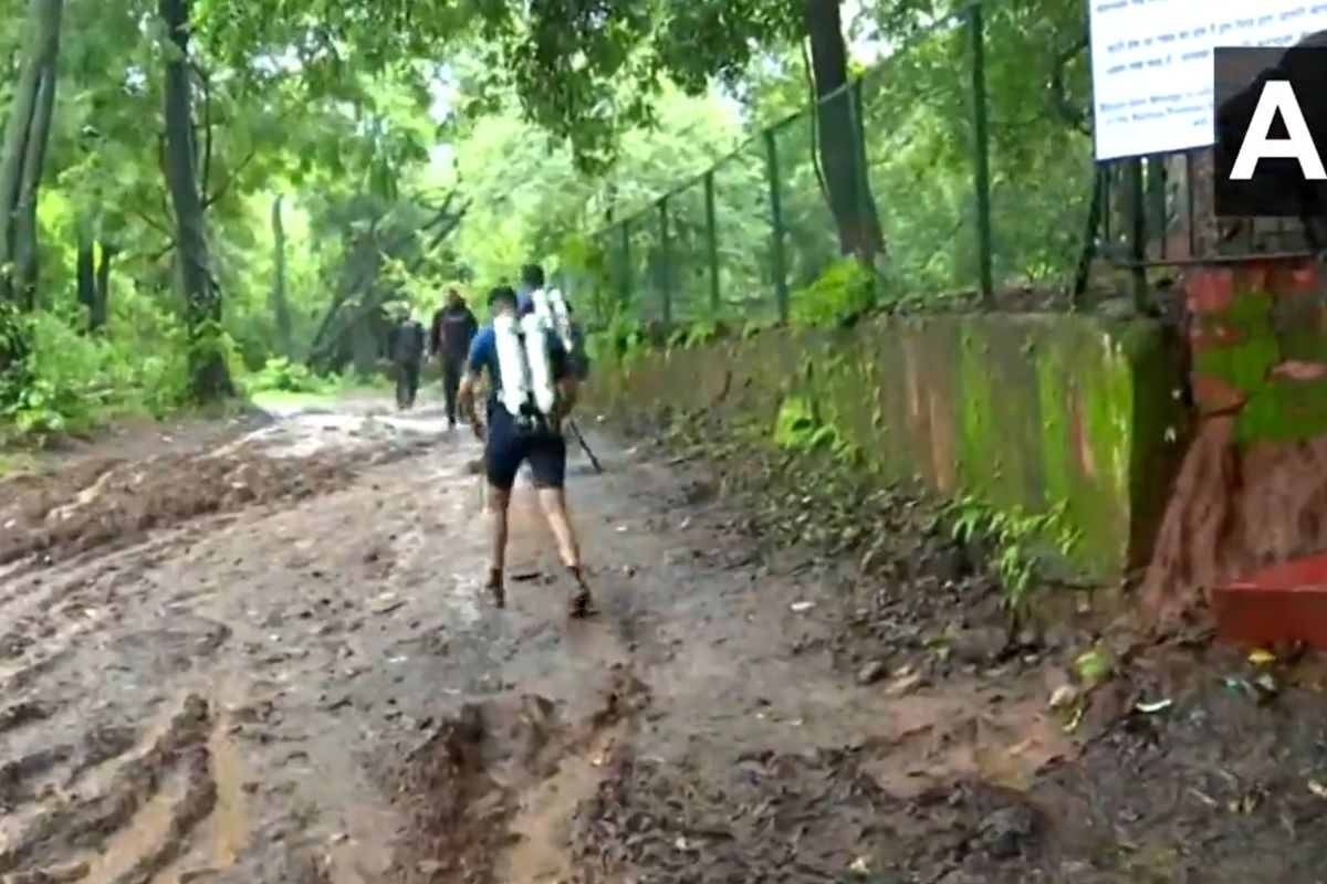 Five of a family swept away at Pune waterfall on camera