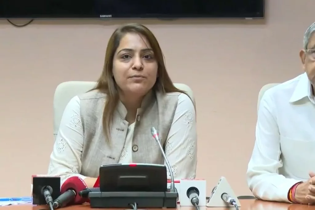 Delhi Mayor, Shelly Oberoi, Issues, GVPs