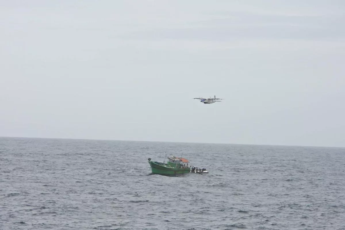 Indian Coast Guard rescues stranded Indian fishing boat with 11 people onboard off Kerala coast