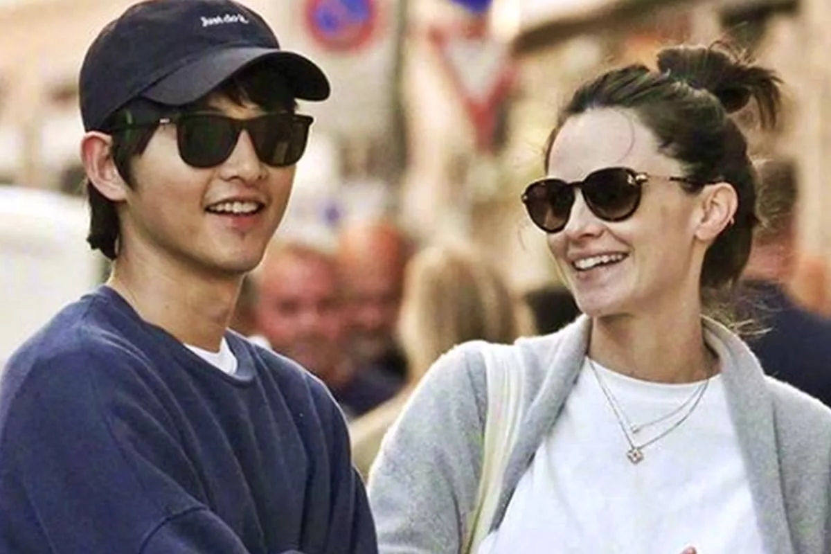 Song Joong Ki confirms expecting second child with wife Katy Saunders