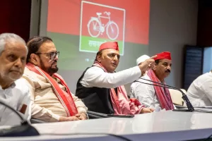 BJP Govt at the Center will fall soon: Akhilesh Yadav