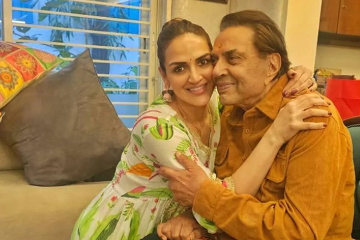 Esha Deol shares heartwarming photo with dad Dharmendra