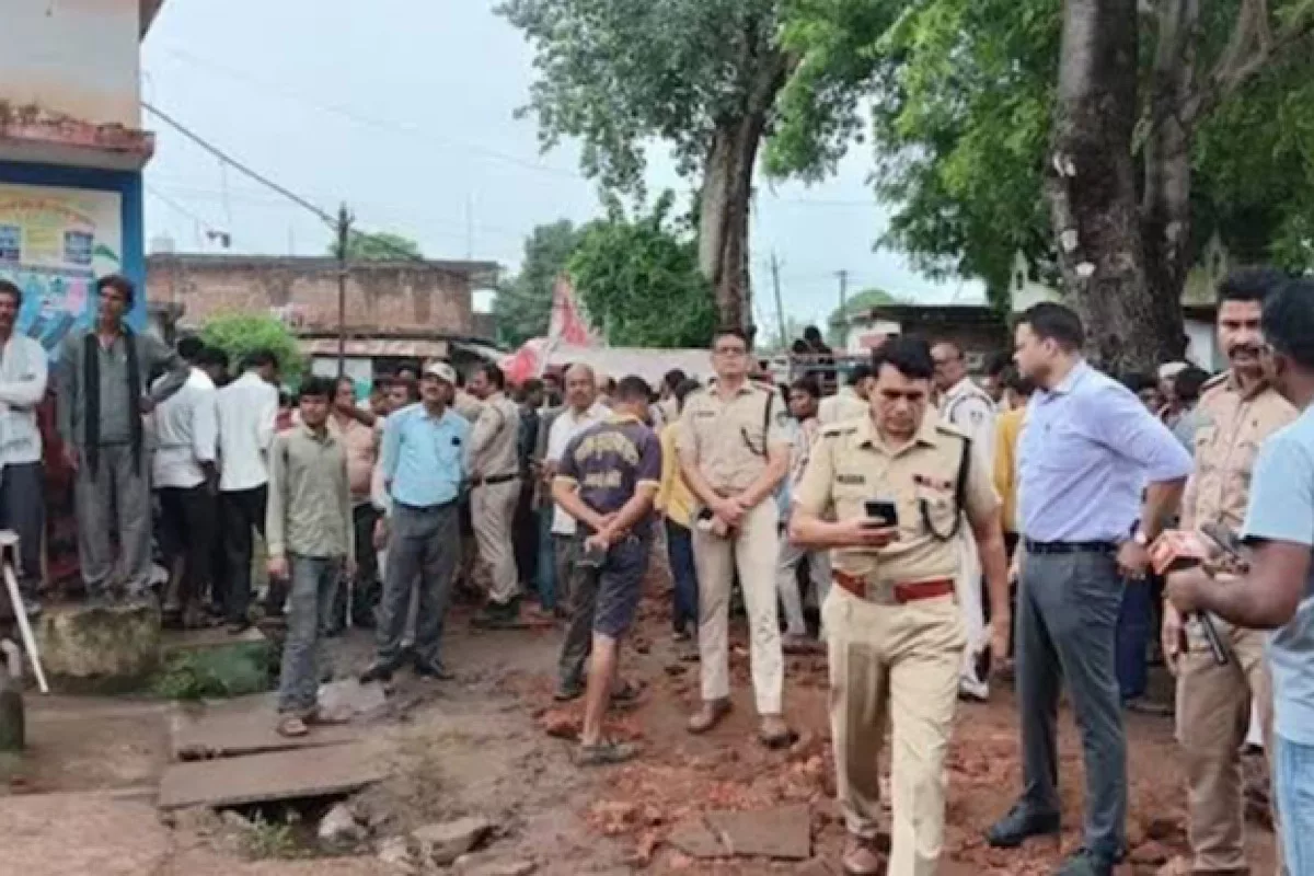 Nine children killed in wall collapse in MP