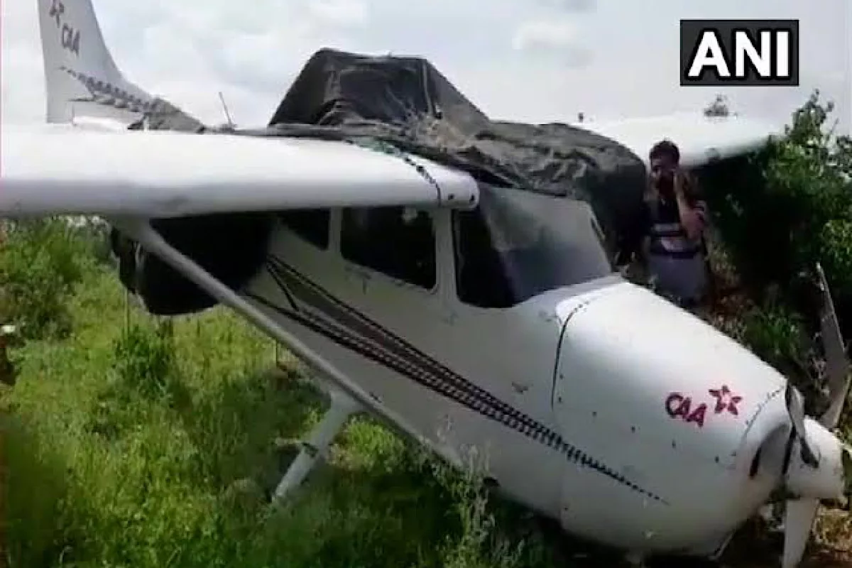 Two pilots injured after Cessna aircraft crashes in MP