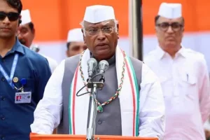 95 days over, coalition govt vacillating: Kharge’s dig at PM Modi