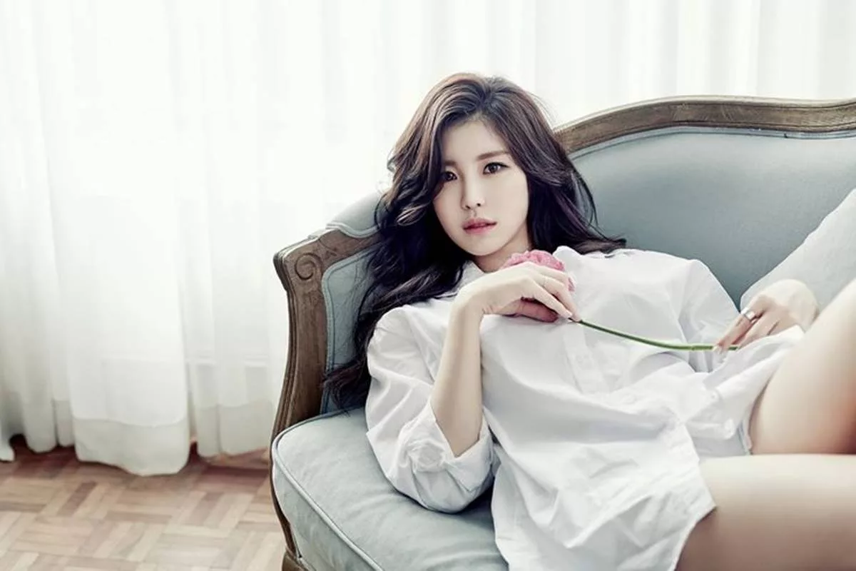 SECRET’s Jun Hyosung considers headlining true-crime film ‘Bound to be a Devil’