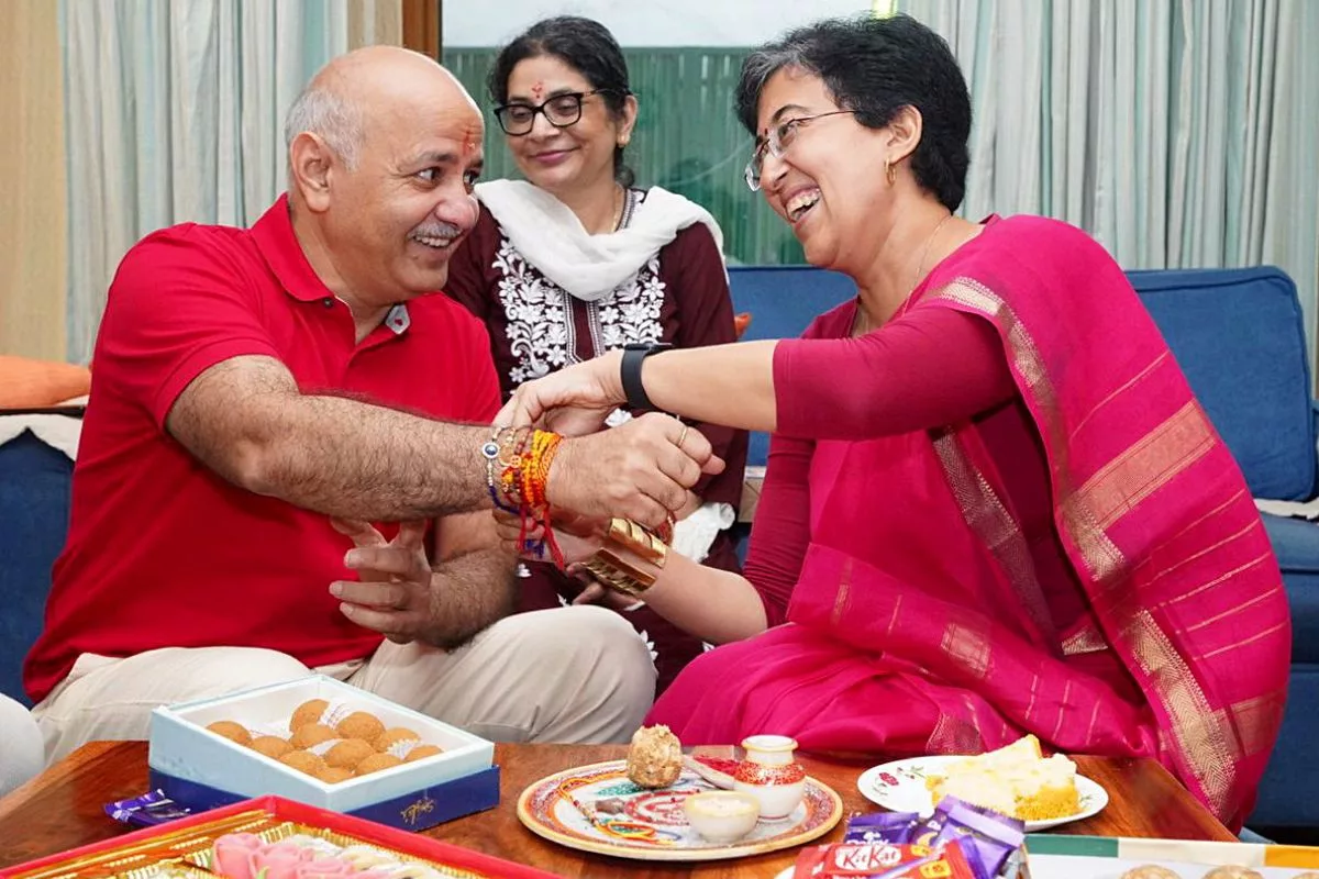 Sisodia overjoyed on being able to celebrate Raksha Bandhan with family